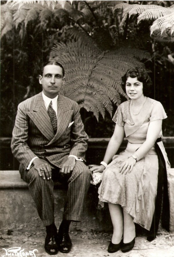 Henrique José de Souza foi um eubiota, estudioso do ocultismo, fundador da Sociedade Brasileira de Eubiose e reconhecido como patrono de diversas lojas maçônicas.