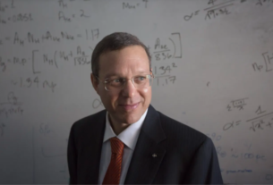 Avi Loeb 1