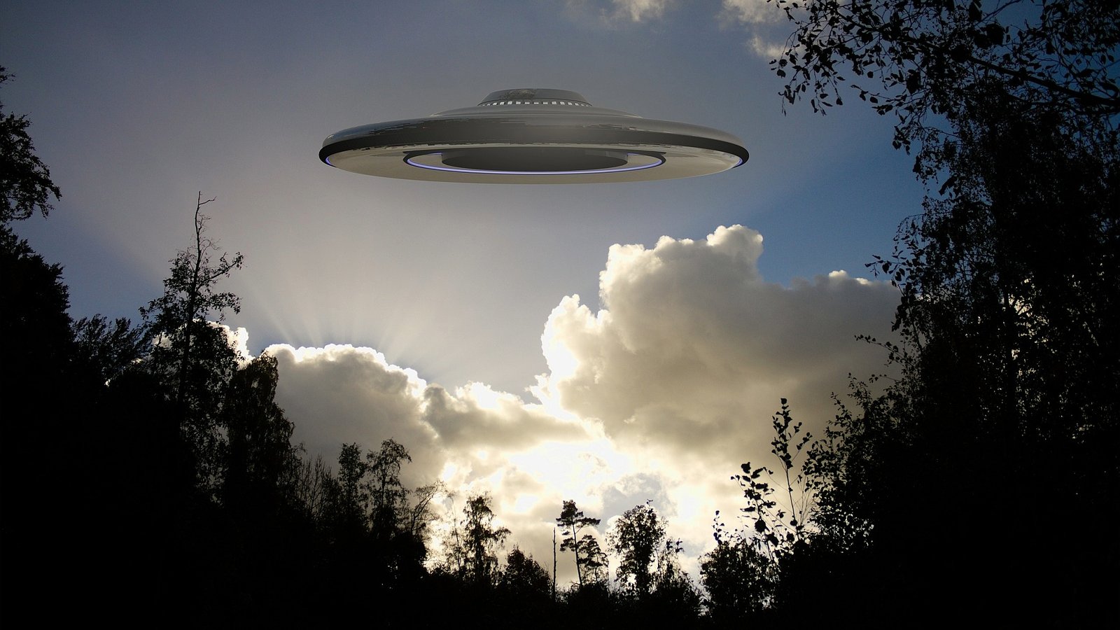 christianplass ufo 1784349 1920 1